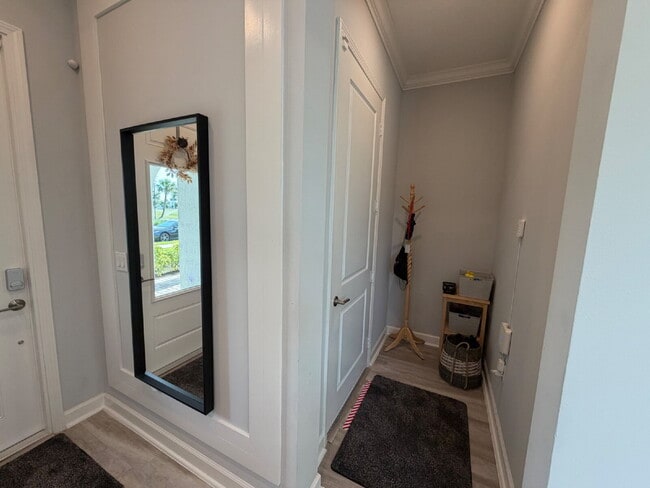 Foto del edificio - Gated 55+ community with lots of HOA amenities!