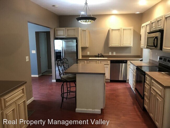 Foto del edificio - 3 br, 1.5 bath House - 1429 Stewart Avenue