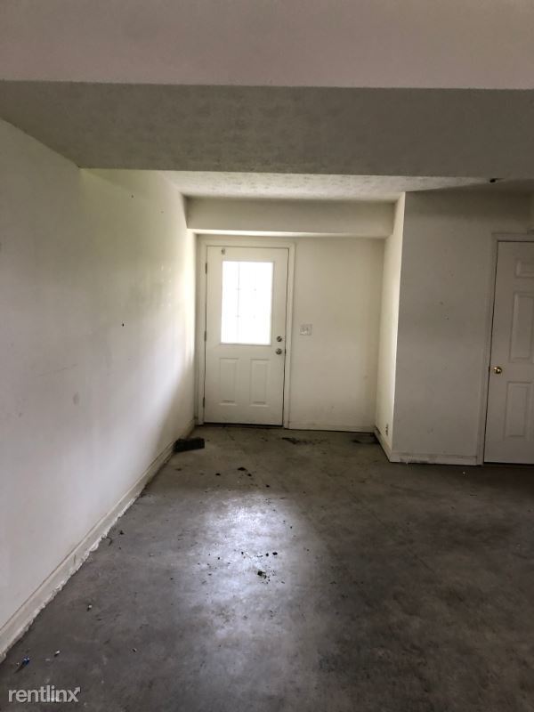 Building Photo - 3 br, 2.5 bath Townhome - 113 Windmill Ln
