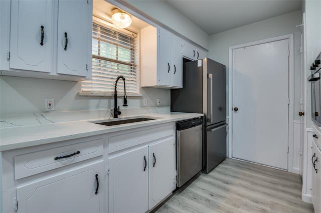 Building Photo - 813 Green Pastures Dr