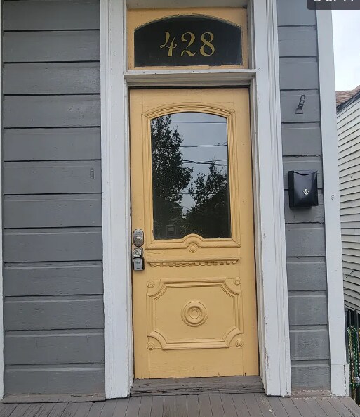 Building Photo - 428 Elmira Ave