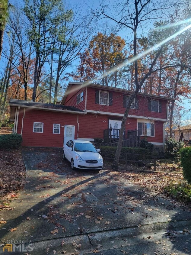 6935 Ivy Log Dr SW, Austell, GA 30168 Room for Rent in Austell, GA