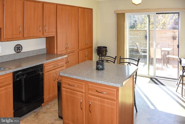 Foto del edificio - 11768 Indian Ridge Rd