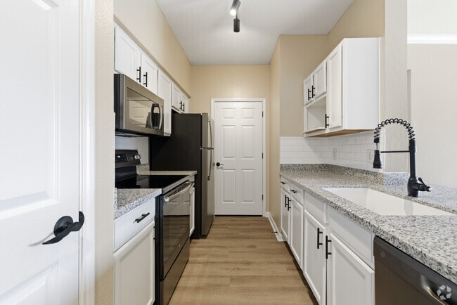 A1 1HAB, 1BA - 693SF - Cocina - The Boulevard at Deer Park