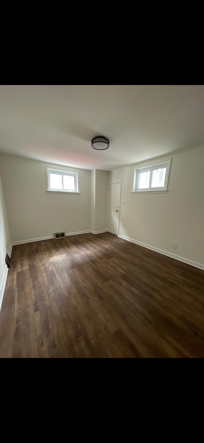 Bedroom - 68 1/2 Lexington Ave