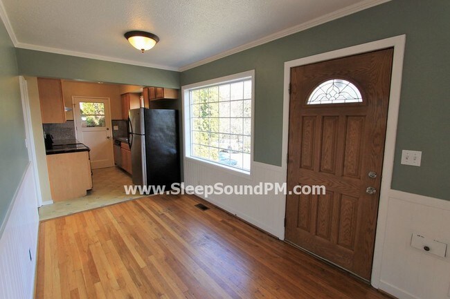 Foto del edificio - 5735 SW Corbett Ave
