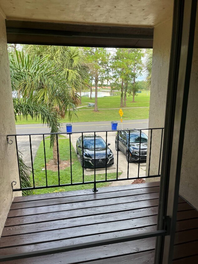 Foto principal - 3731 Edgewater Dr
