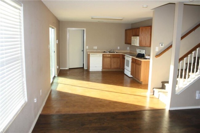 Building Photo - 309 Dakota Ridge Dr