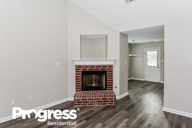 Building Photo - 7313 Roundtable Dr
