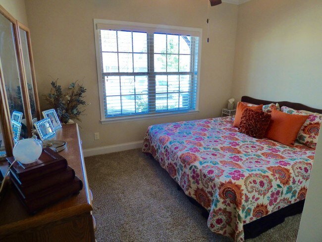 Foto del edificio - 8602 Kennerly Ct