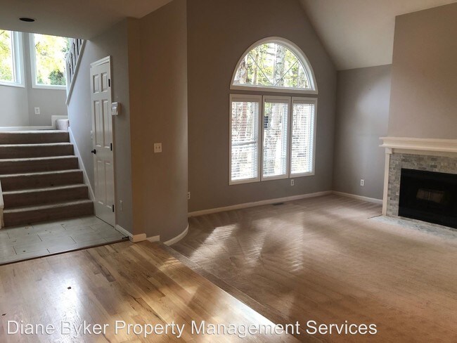 Building Photo - 4 br, 3 bath House - 4751 Sportsman Drive