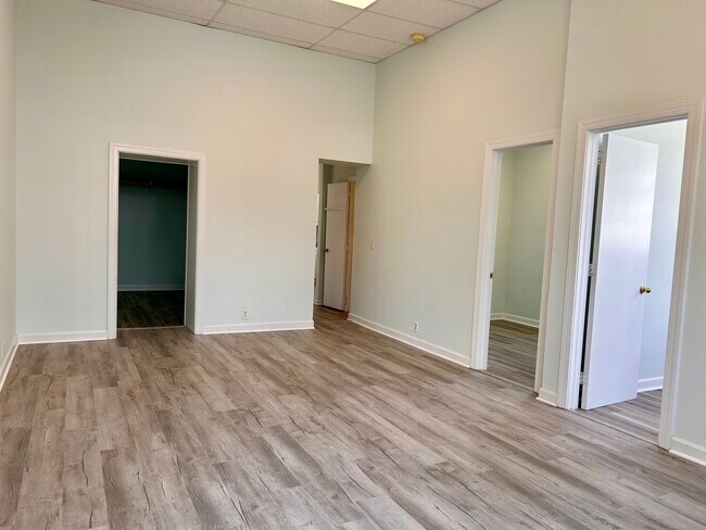 Living Room - 263 Blue Grass Trail
