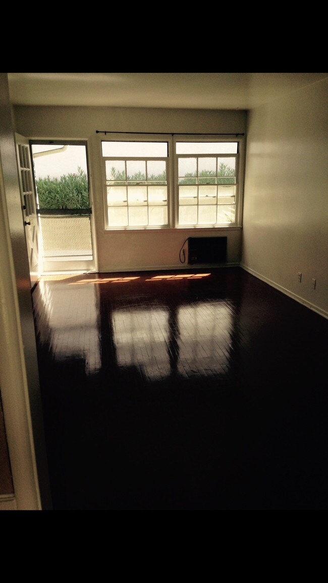 Building Photo - 4208 Arch Dr