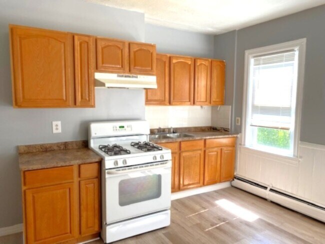 Foto del edificio - 74 Veazie St