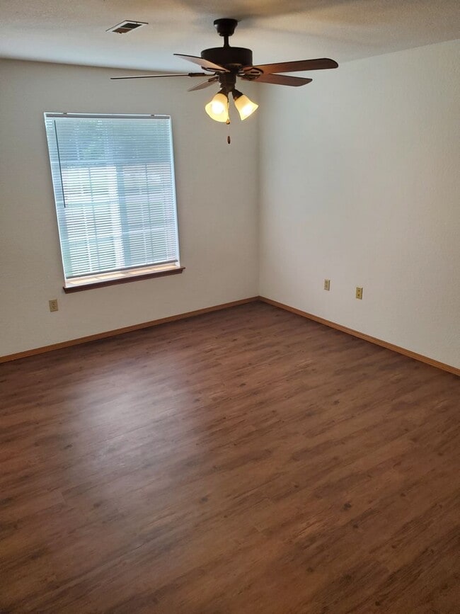 Interior Photo - Union Square