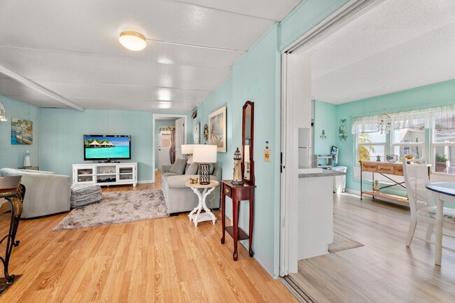 Building Photo - 1256 Nettles Blvd