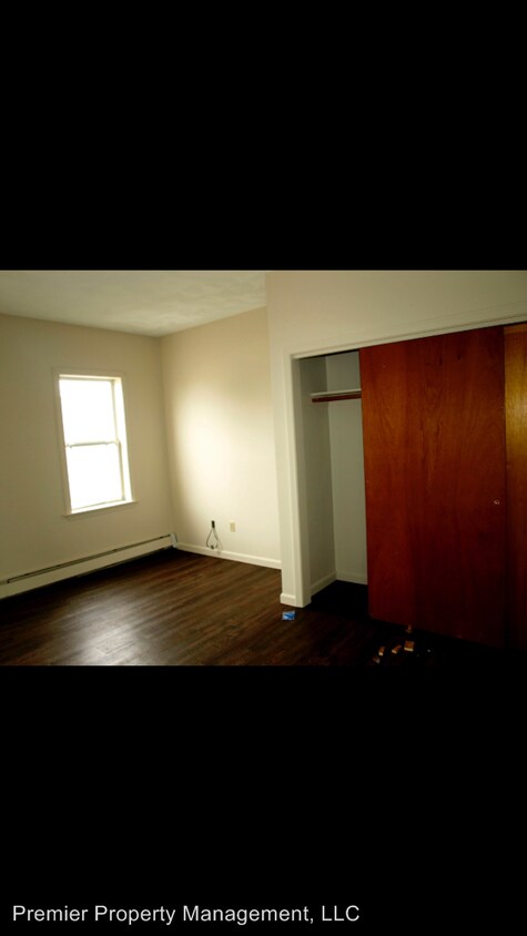 Primary Photo - 385 Metacom Ave