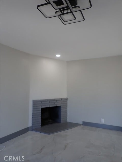Foto del edificio - 16561 Monroe Ln