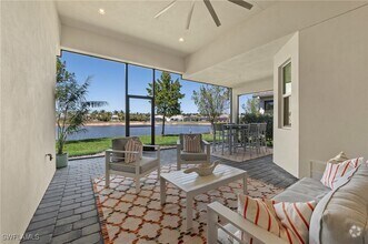 Building Photo - 8897 Redonda Dr