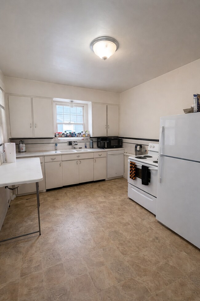 Foto del edificio - 1803 Hill St