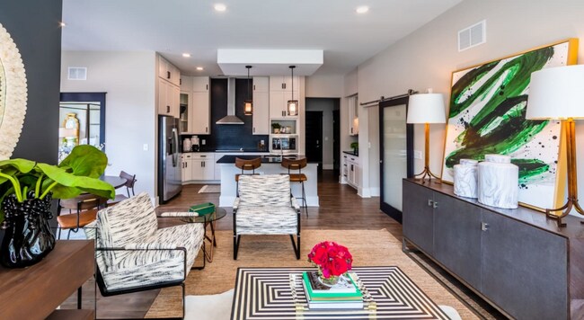 Foto del edificio - 1423 Tuxworth Cir