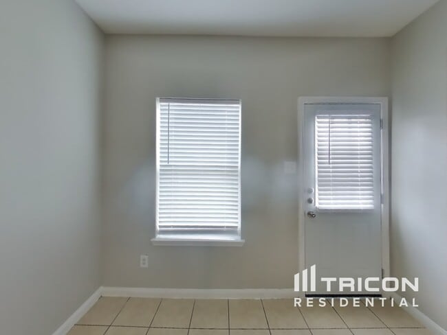 Building Photo - 20526 Freedom River Dr