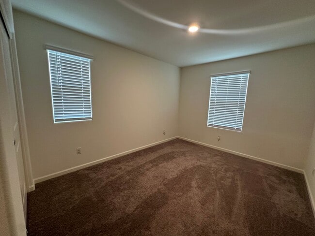 Building Photo - NW Visalia Home Coming Soon!