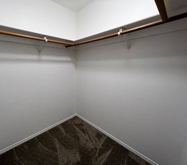 Foto del edificio - 1545 Fircrest Ct SE