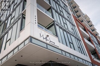 Building Photo - 2088 James St