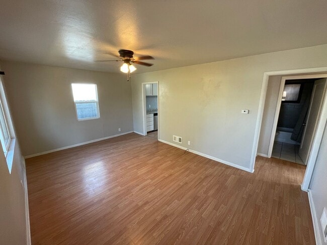 Building Photo - Adorable 2 Bedroom, 1 Bathroom Home with Huge Fully fenced Yard and detached garage, Move-In Ready!