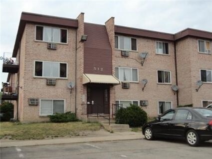 Foto principal - 512 Wimbledon Cir