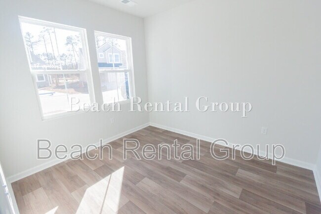 Foto del edificio - 1375 Speedway St