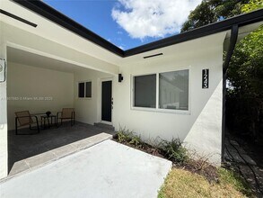 Building Photo - 1243 NW 25th St