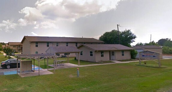 Building Photo - 522 Oak St