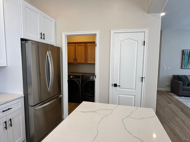 Foto del edificio - 10592 Pearlwood Cir