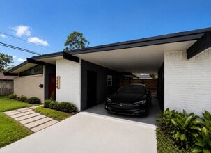 Building Photo - 7609 Amelia Rd