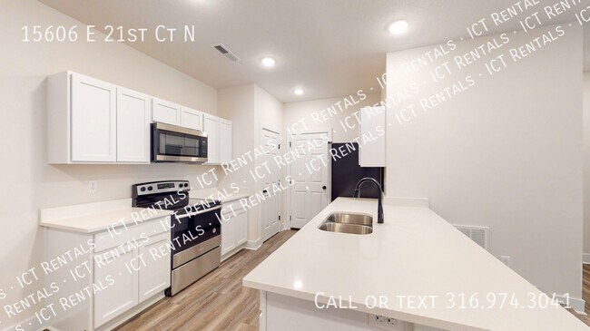 Foto del edificio - 15606 E 21st Ct N