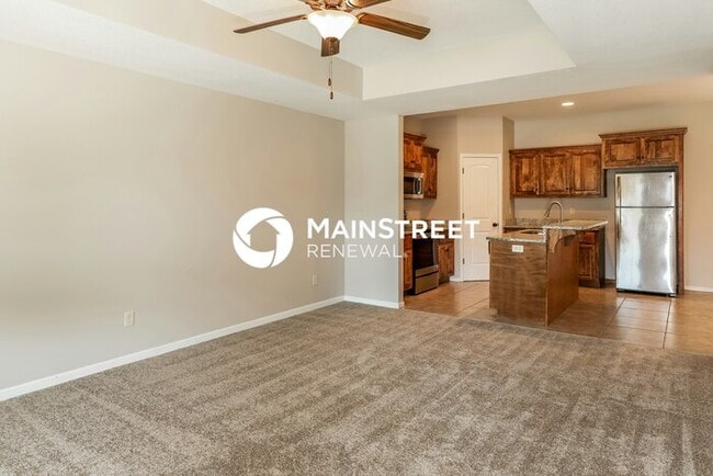 Foto del edificio - 4 Bedroom Pet-Friendly Home in Kansas City...