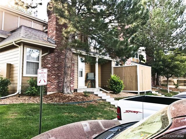 Building Photo - 14211 E Dickinson Dr