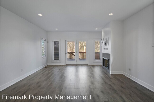 Foto del edificio - 3 br, 3 bath House - 1811 Cahal Ave