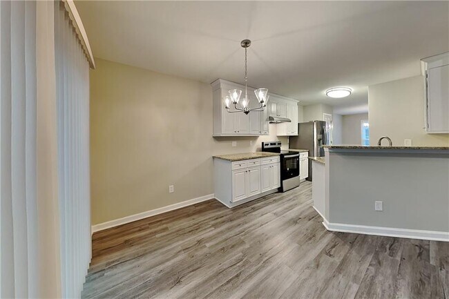 Foto del edificio - 7003 Hampshire Ct