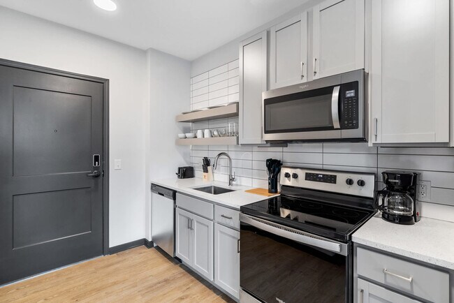 Foto del edificio - 423 E Michigan St