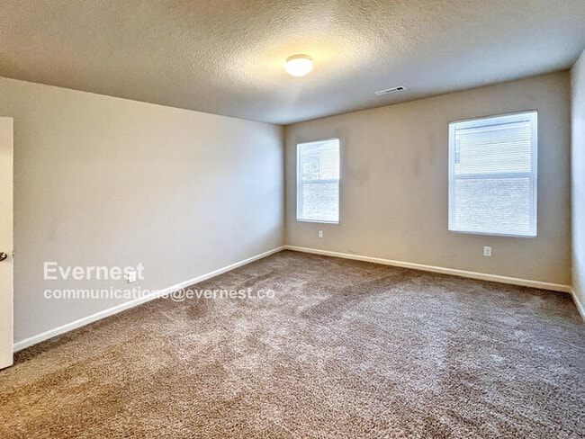 Building Photo - 2169 Bentwood Dr