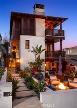 Building Photo - 126 4th St