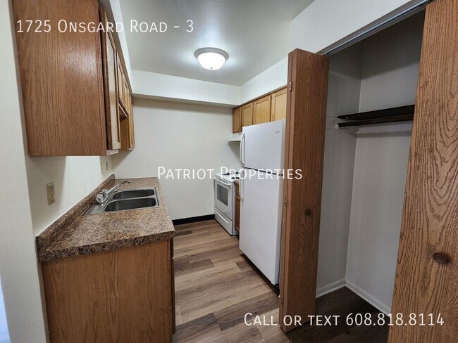 Foto del edificio - 1725 Onsgard Rd