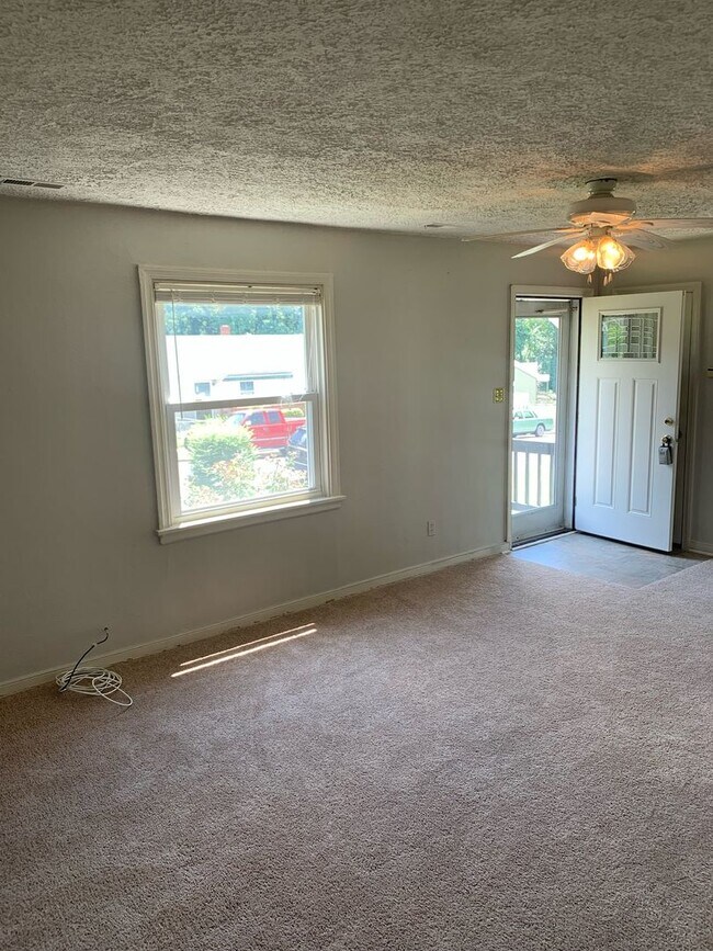 Foto del edificio - Beautiful 3 Bedroom home off of the Virgin...