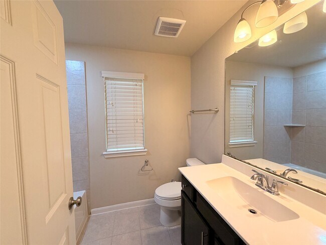 Foto del edificio - 8614 Brookdale Park Ln