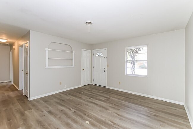 Foto del edificio - Charming Brick Ranch in Augusta, GA