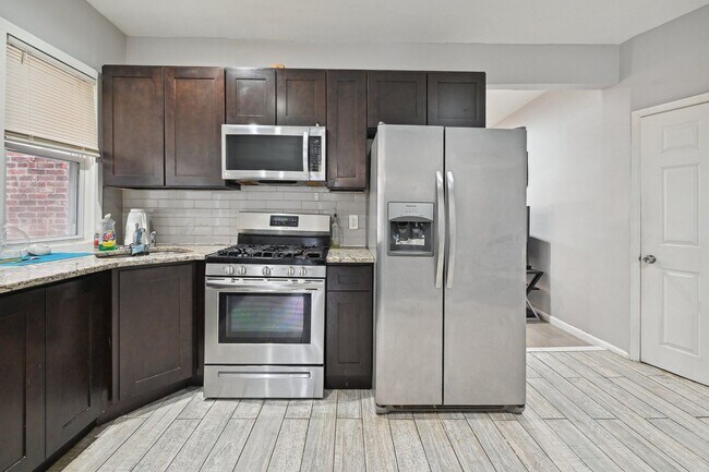Foto del edificio - 83 Williams St