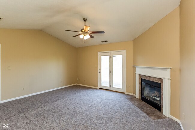 Foto del edificio - 11204 Autumn Creek Ct